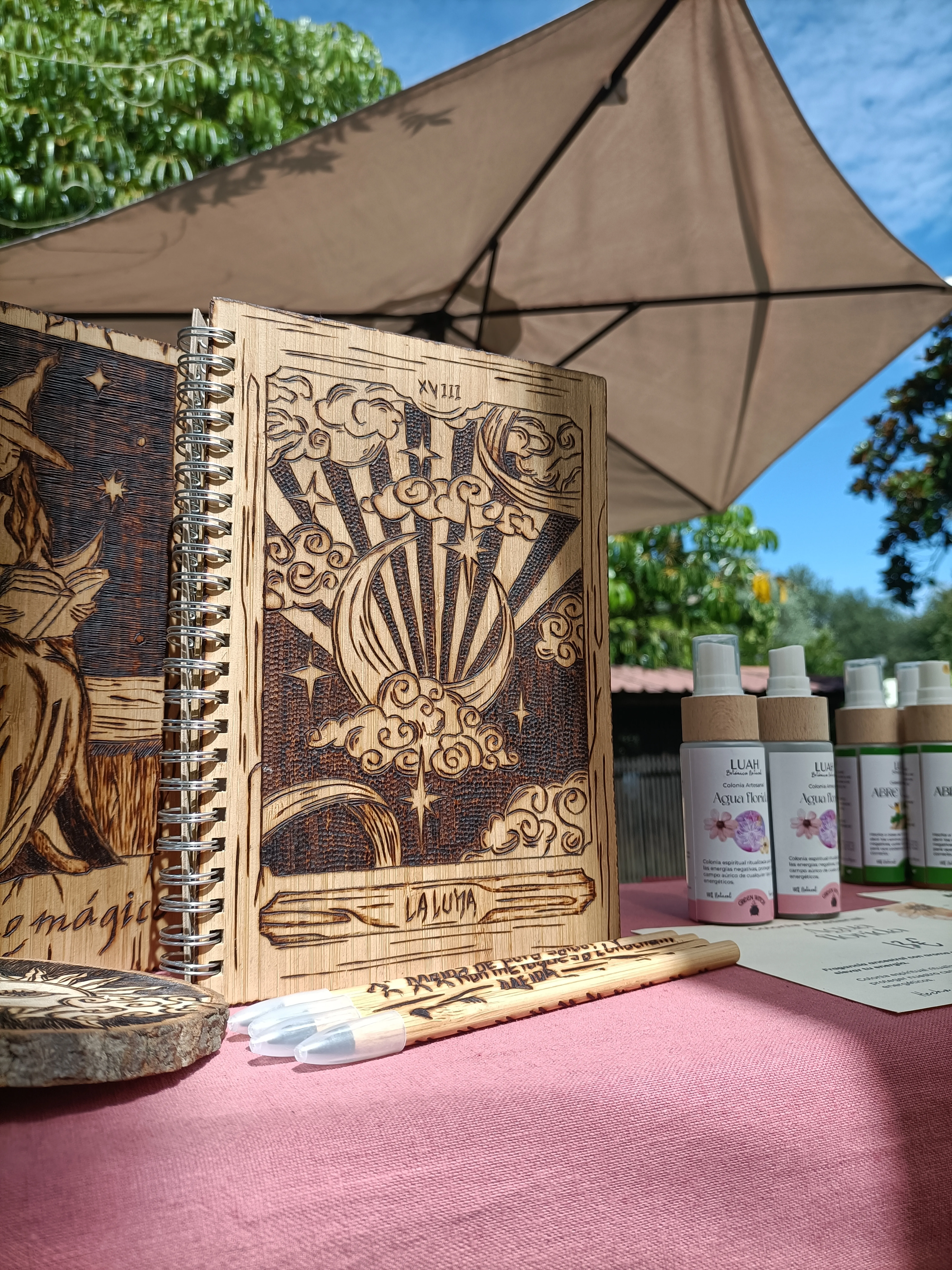 Libreta pirografiada